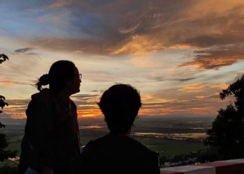 Status tâm trạng buồn về đêm khiến bạn suy tư nhiều