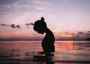 Status thất vọng về tình yêu dành cho ai đang thất tình